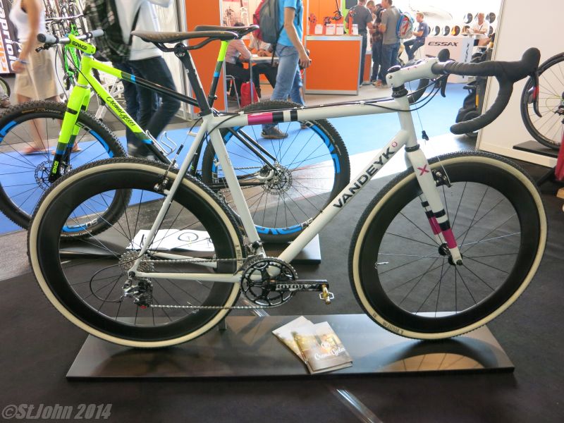 VANDEYK VDX
20140827 075